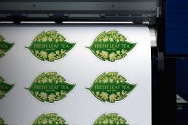 Etiquetas Personalizadas / Auto-adesivo  Impressão Digital Colorida em Alta Resolução / Sem Verniz / Sem Laminação / Recorte em Plotter Automático / Produzidas em Cartelas